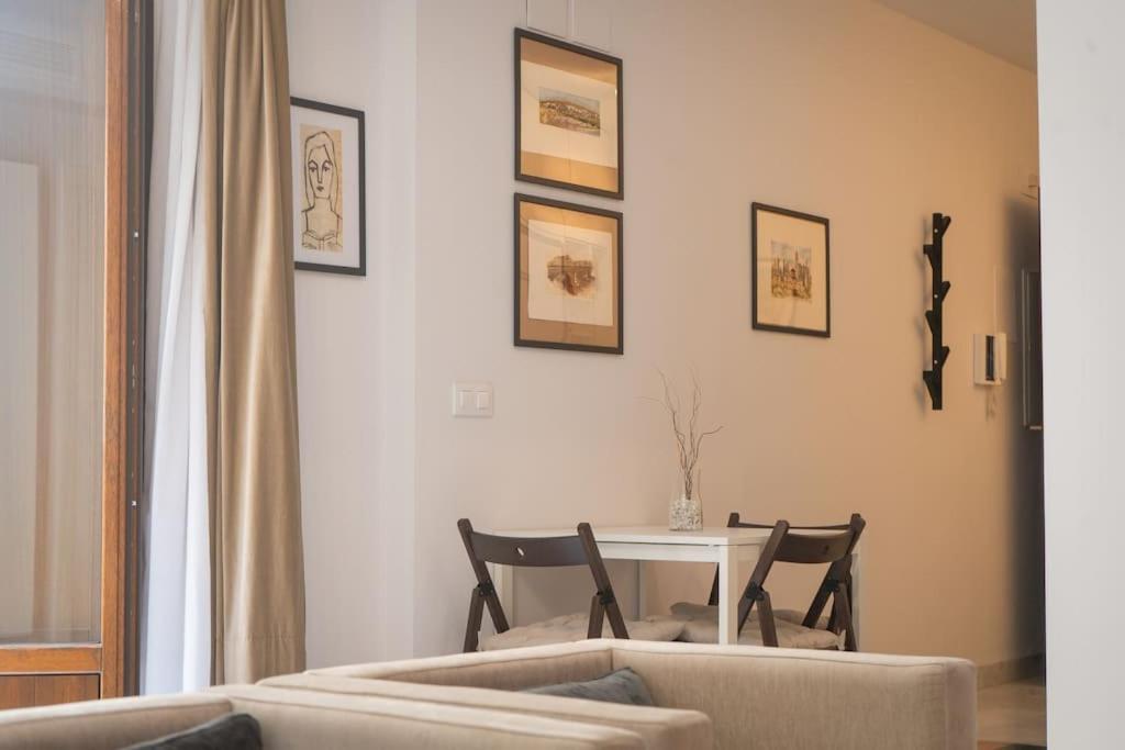 Apartamento Nuevo Junto A La Catedral De Sevilla Exterior photo