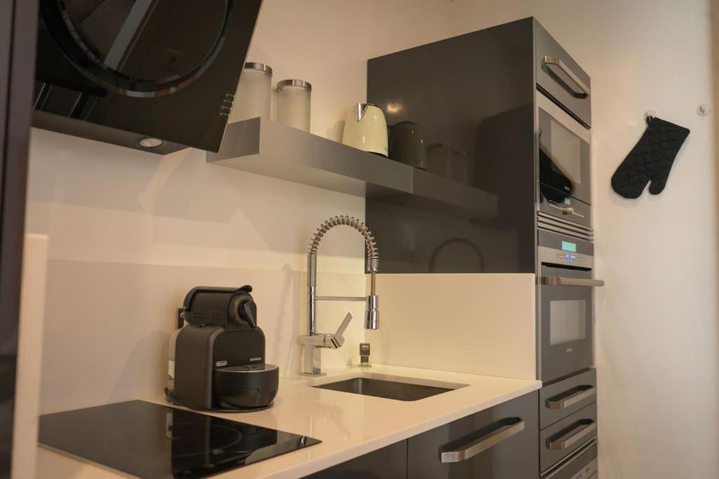Apartamento Nuevo Junto A La Catedral De Sevilla Exterior photo